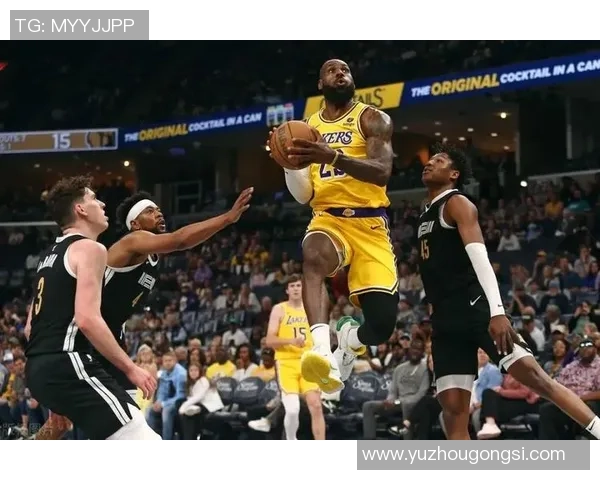 2021年NBA季后赛勇士与湖人激战回顾:经典对决与球星表现分析